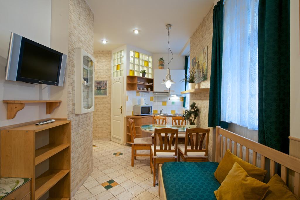 Aparthotel Alice House