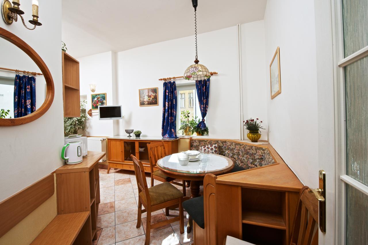 Alice House Aparthotel 3*