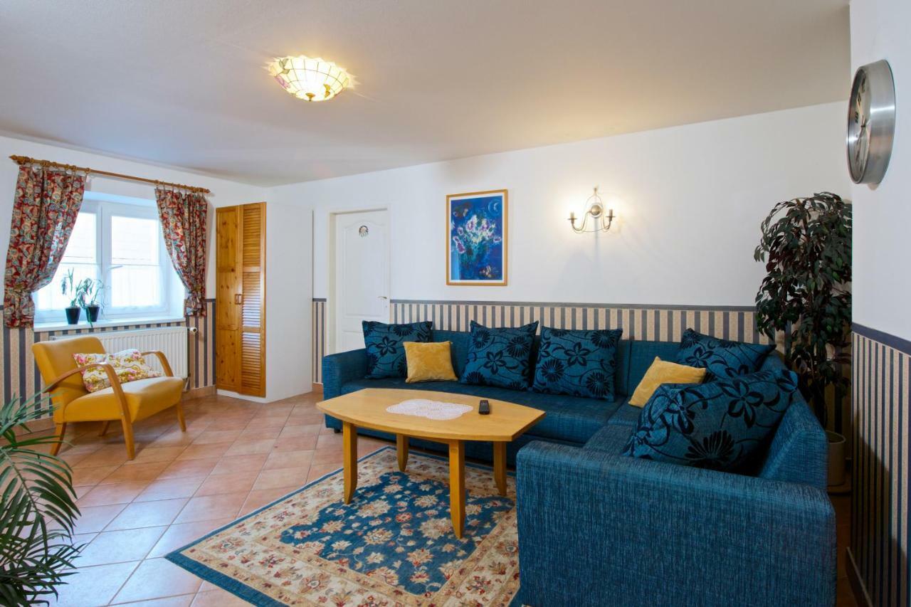 Alice House Aparthotel 3*