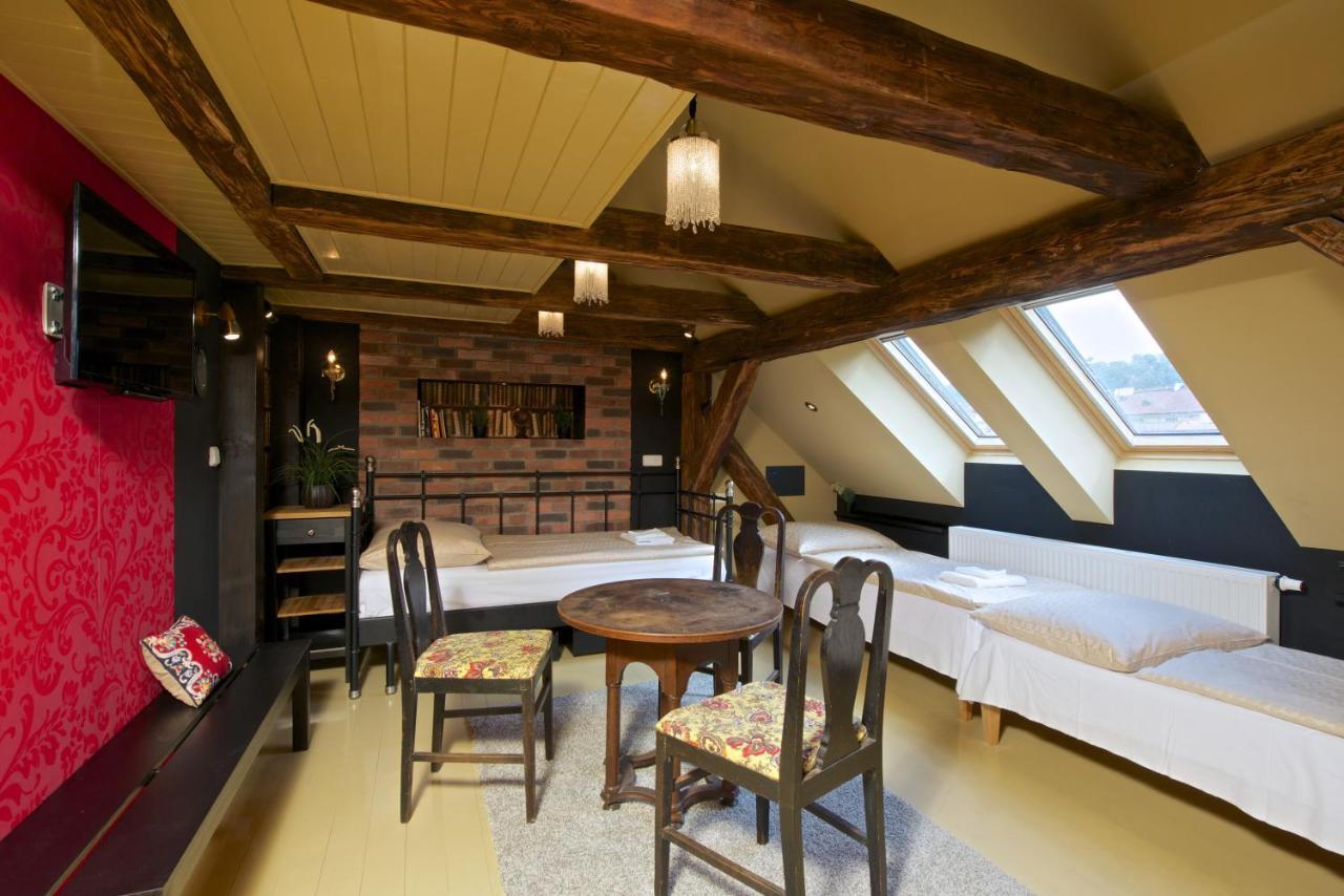 Alice House Aparthotel 3*